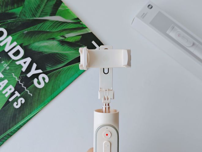 的自拍神器--小米变焦支架自拍杆 2爱游戏ayx网站一杆多用拍照不求人我(图3)
